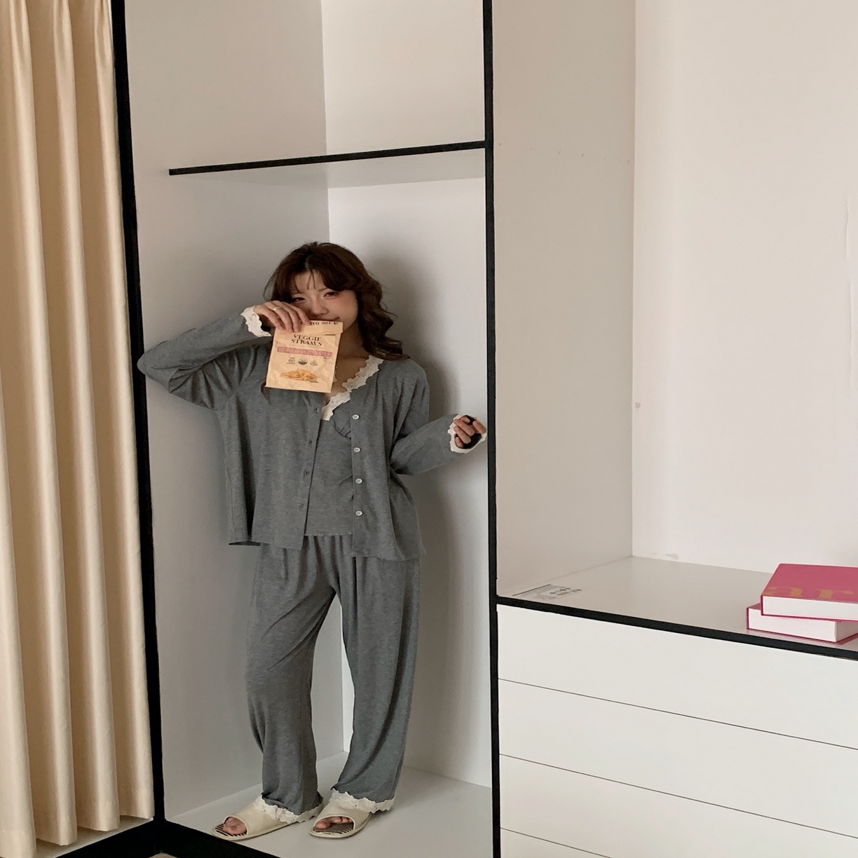 91家纺网 家纺一手货源 找家纺 （总）妍景家居生活馆 2025新款韩系25167-V领蕾丝三件套