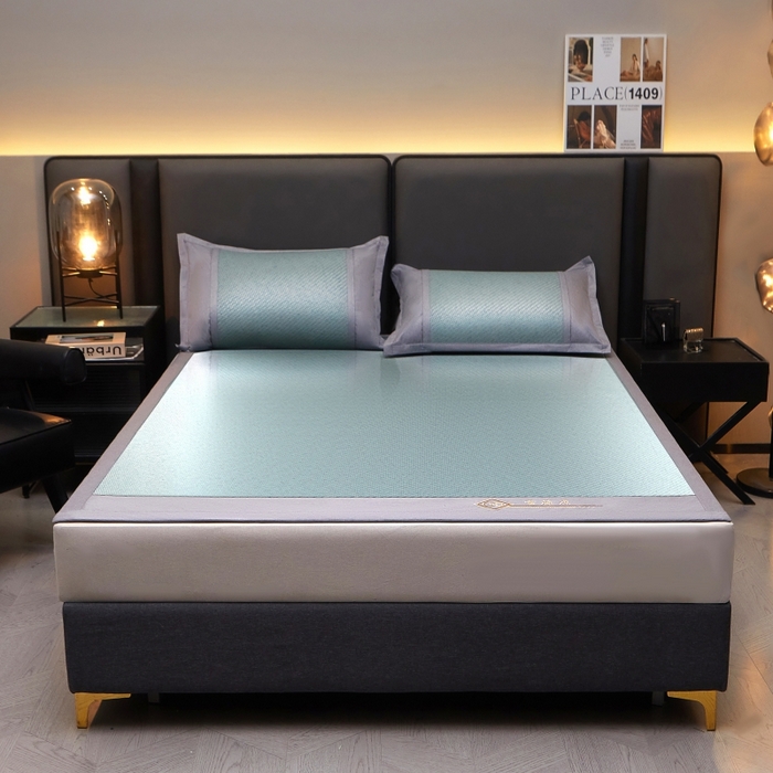 91家纺网 家纺一手货源 找家纺 梵克保罗 2025新款pe材质雪藤席凉席三件套 雪藤蓝