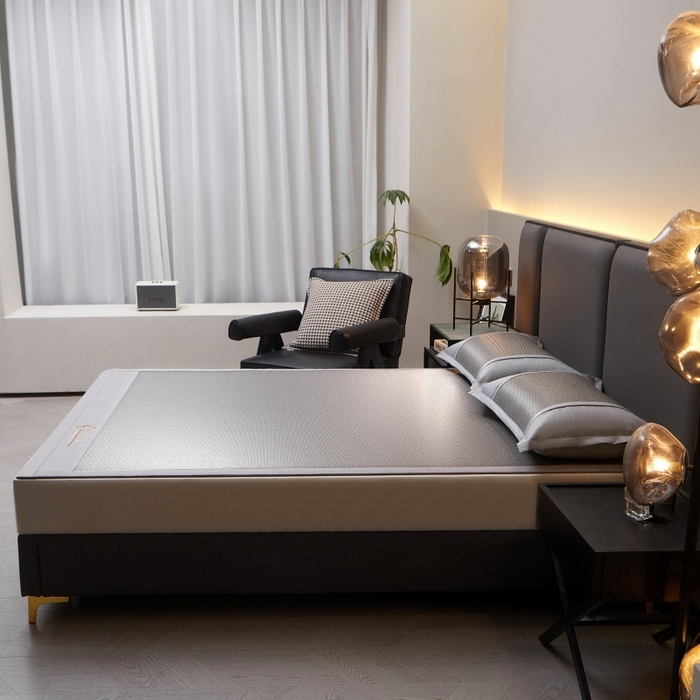 91家纺网 家纺一手货源 找家纺 梵克保罗 2025新款pe材质雪藤席凉席三件套 雪藤灰