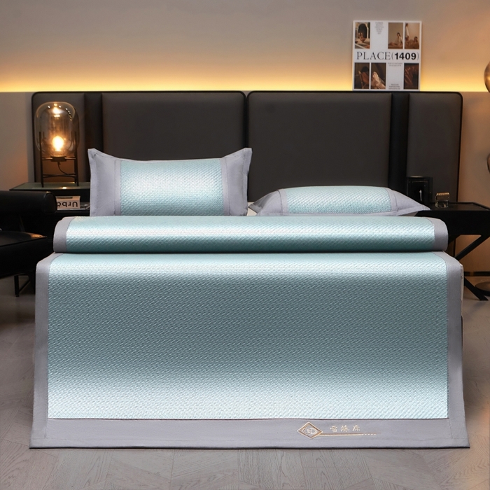 91家纺网 家纺一手货源 找家纺 梵克保罗 2025新款pe材质雪藤席凉席三件套 雪藤蓝