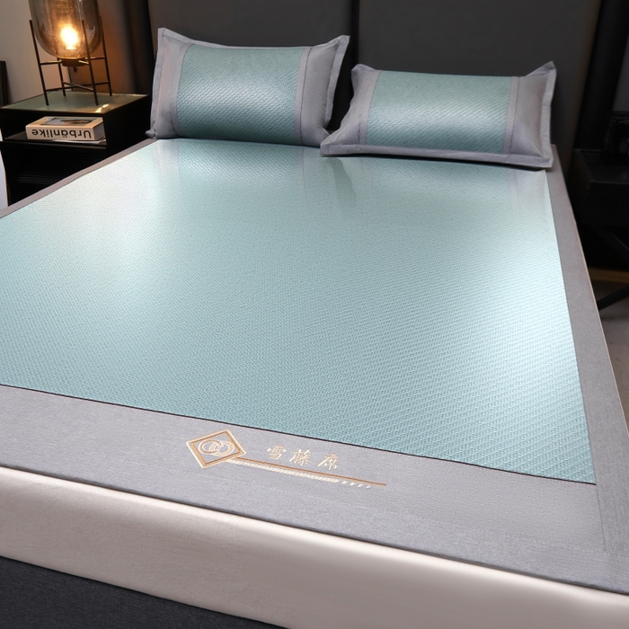 91家纺网 家纺一手货源 找家纺 梵克保罗 2025新款pe材质雪藤席凉席三件套 雪藤蓝