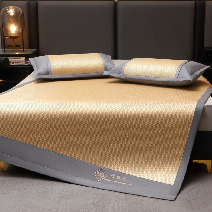 91家纺网 家纺一手货源 找家纺 （总）梵克保罗 2025新款pe材质雪藤席凉席三件套