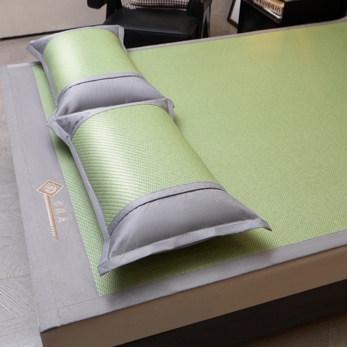 91家纺网 家纺一手货源 找家纺 梵克保罗 2025新款pe材质雪藤席凉席三件套 雪藤绿