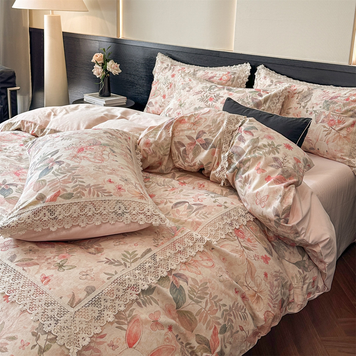 91家纺网 家纺一手货源 找家纺 蓝米卡夫 2025秋冬-A类棉麻全棉数码印花50S*50S双股磨毛公主风系列（礼盒包装）【如需买家秀联系15996631948】  茶间萌兔