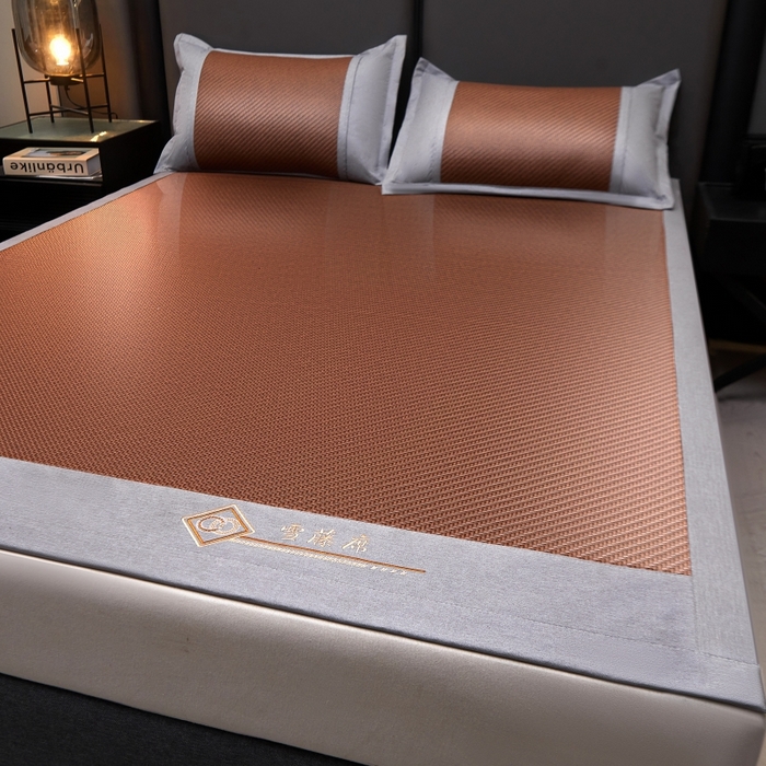 91家纺网 家纺一手货源 找家纺 梵克保罗 2025新款pe材质雪藤席凉席三件套 雪藤棕