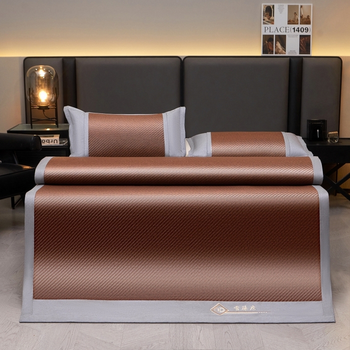 91家纺网 家纺一手货源 找家纺 梵克保罗 2025新款pe材质雪藤席凉席三件套 雪藤棕