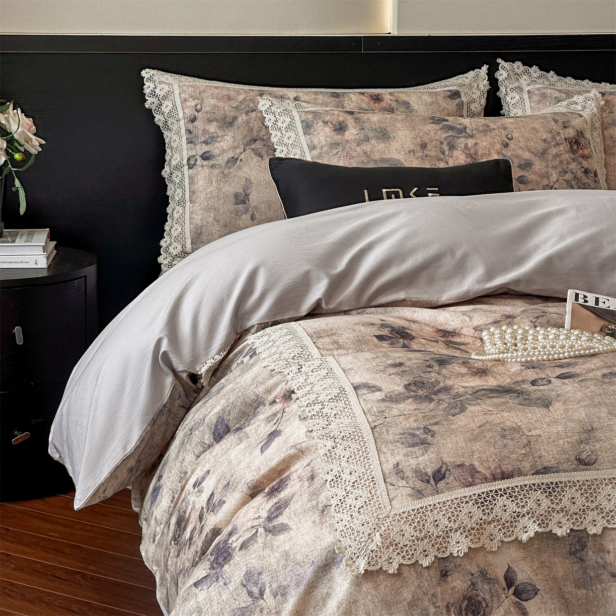 91家纺网 家纺一手货源 找家纺 蓝米卡夫 2025秋冬-A类棉麻全棉数码印花50S*50S双股磨毛公主风系列（礼盒包装）【如需买家秀联系15996631948】  花间墨韵