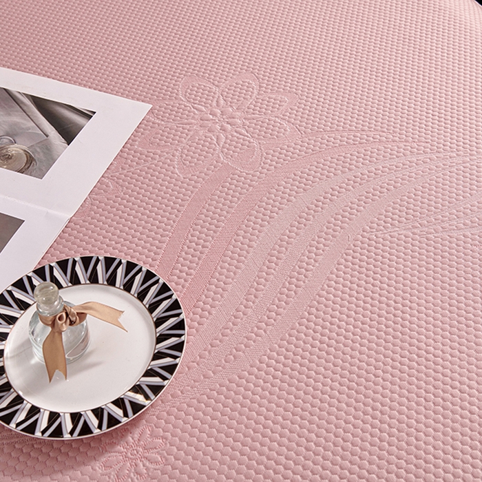 91家纺网 家纺一手货源 找家纺 （总）梵克保罗 2025新款7A抗菌母婴级纯乙纶PE刺绣凉感丝豆豆席 床裙款