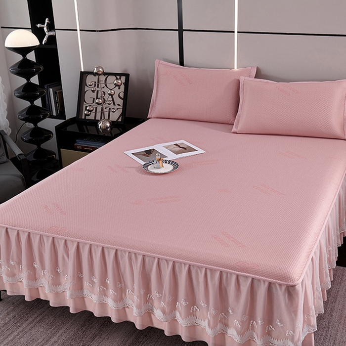 91家纺网 家纺一手货源 找家纺 梵克保罗 2025新款7A抗菌母婴级纯乙纶PE刺绣凉感丝豆豆席 床裙款 床裙款 字母爱心-粉