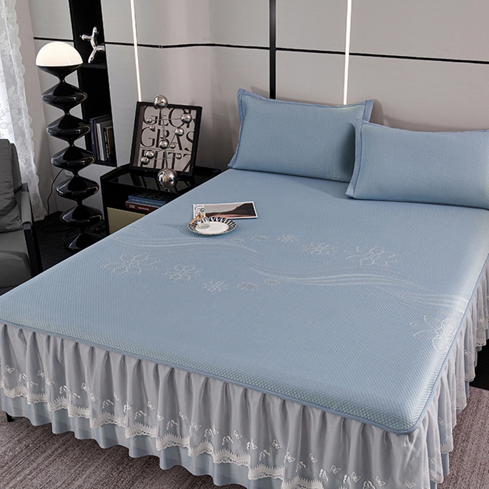 91家纺网 家纺一手货源 找家纺 梵克保罗 2025新款7A抗菌母婴级纯乙纶PE刺绣凉感丝豆豆席 床裙款 床裙款 浪花-蓝