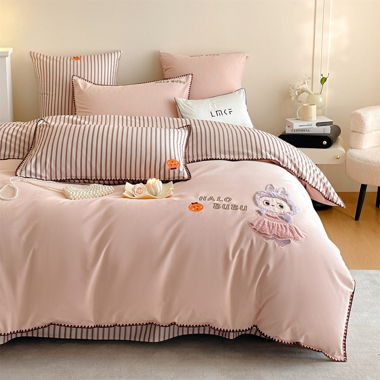 91家纺网 家纺一手货源 找家纺 蓝米卡夫 2025秋冬-A类全棉生态磨毛卡通绣花贝壳边系列（礼盒包装）【如需买家秀联系15996631948】 1号蜜茶色-卡米肌理