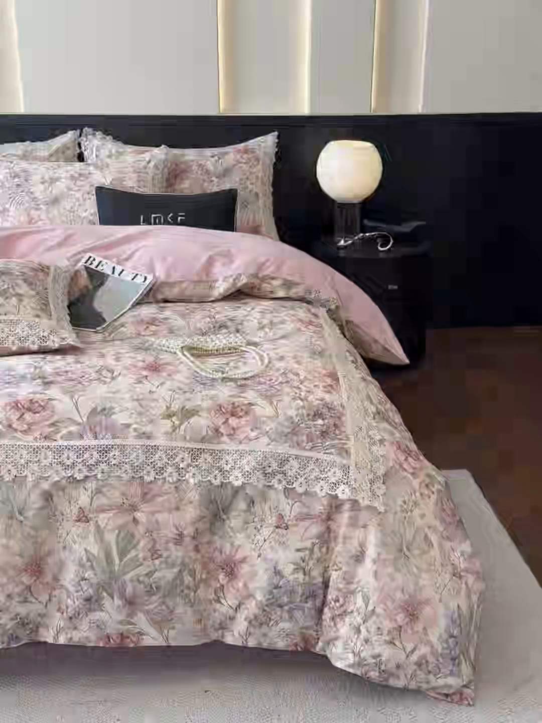 91家纺网 家纺一手货源 找家纺 蓝米卡夫 2025秋冬-A类棉麻全棉数码印花50S*50S双股磨毛公主风系列（礼盒包装）【如需买家秀联系15996631948】  幻彩雅韵