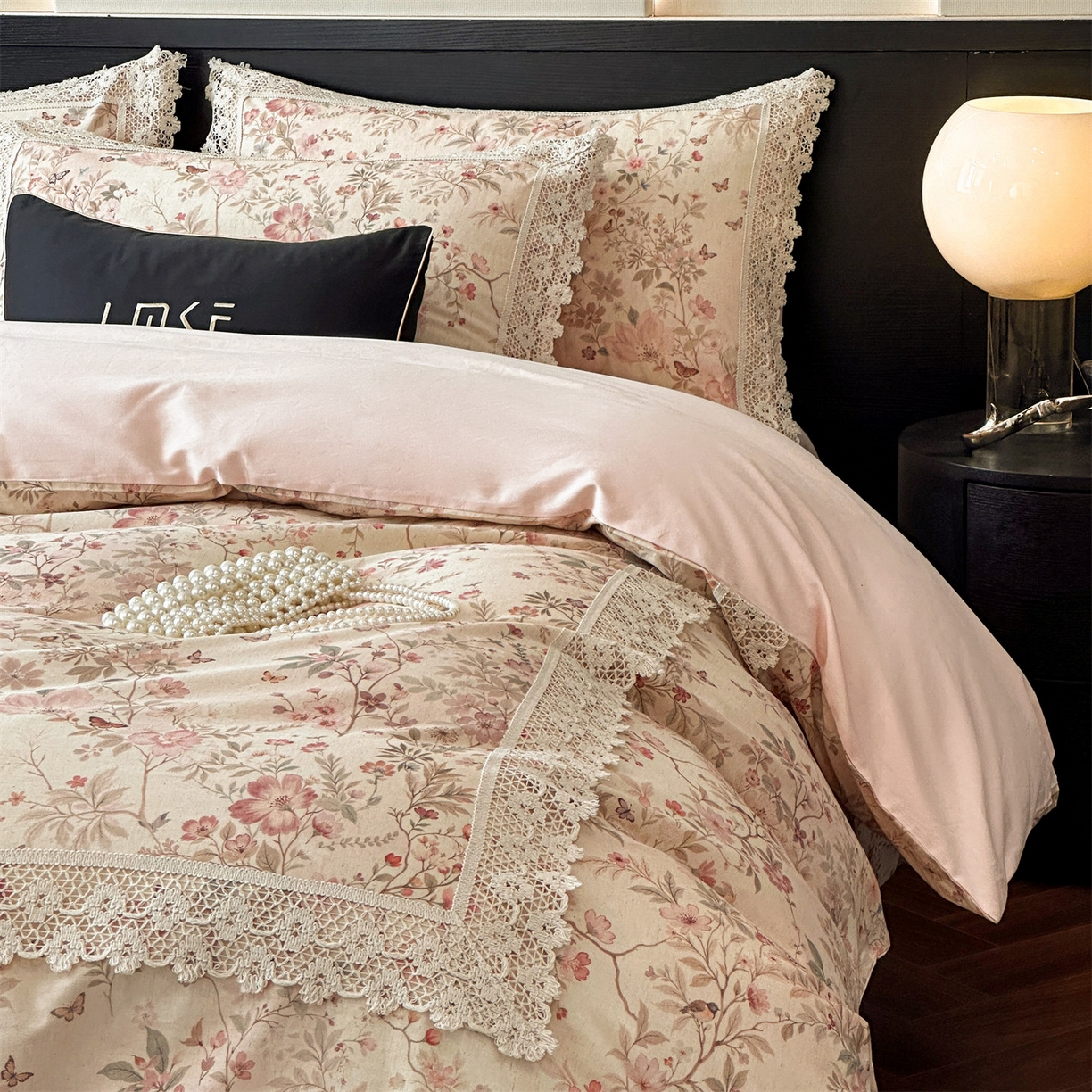 91家纺网 家纺一手货源 找家纺 蓝米卡夫 2025秋冬-A类棉麻全棉数码印花50S*50S双股磨毛公主风系列（礼盒包装）【如需买家秀联系15996631948】  静雅花韵