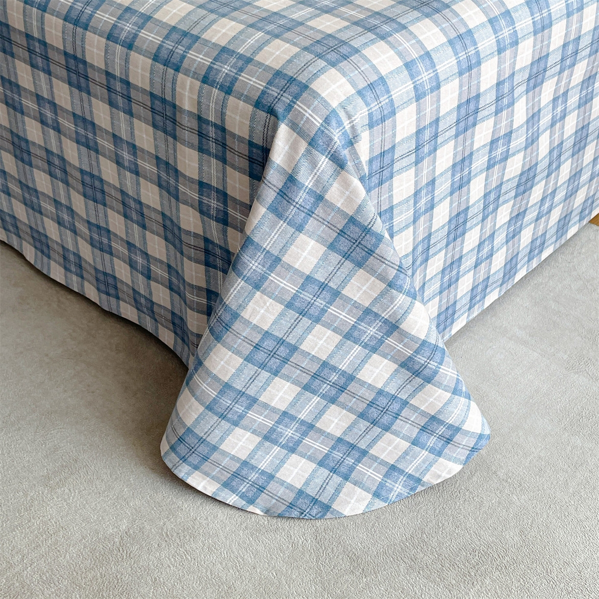 91家纺网 家纺一手货源 找家纺 蓝米卡夫 2025秋冬-A类全棉生态磨毛卡通绣花贝壳边系列（礼盒包装）【如需买家秀联系15996631948】 2号三亚蓝-童趣蓝格