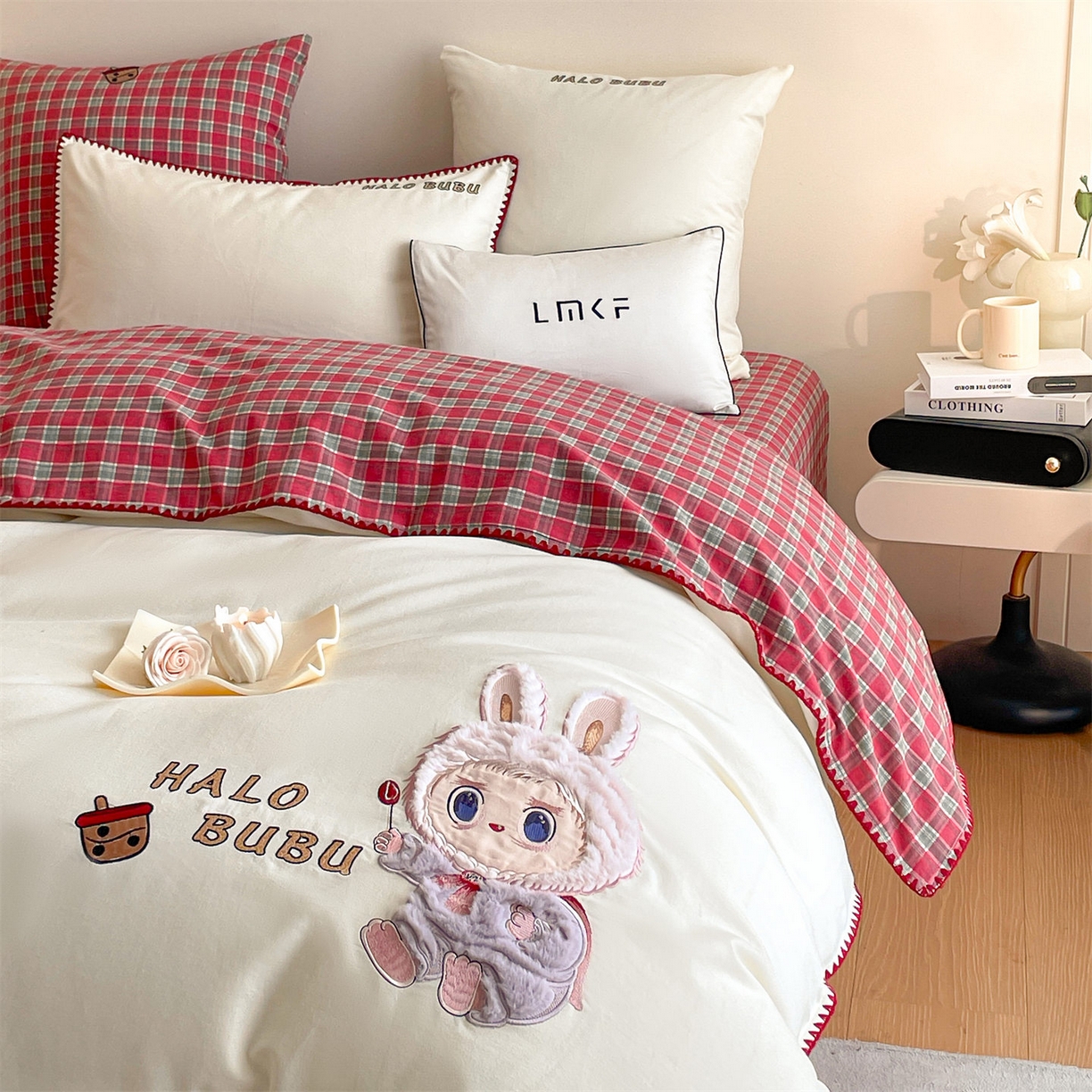 91家纺网 家纺一手货源 找家纺 蓝米卡夫 2025秋冬-A类全棉生态磨毛卡通绣花贝壳边系列（礼盒包装）【如需买家秀联系15996631948】 3号芝士白-奥汀蜜格