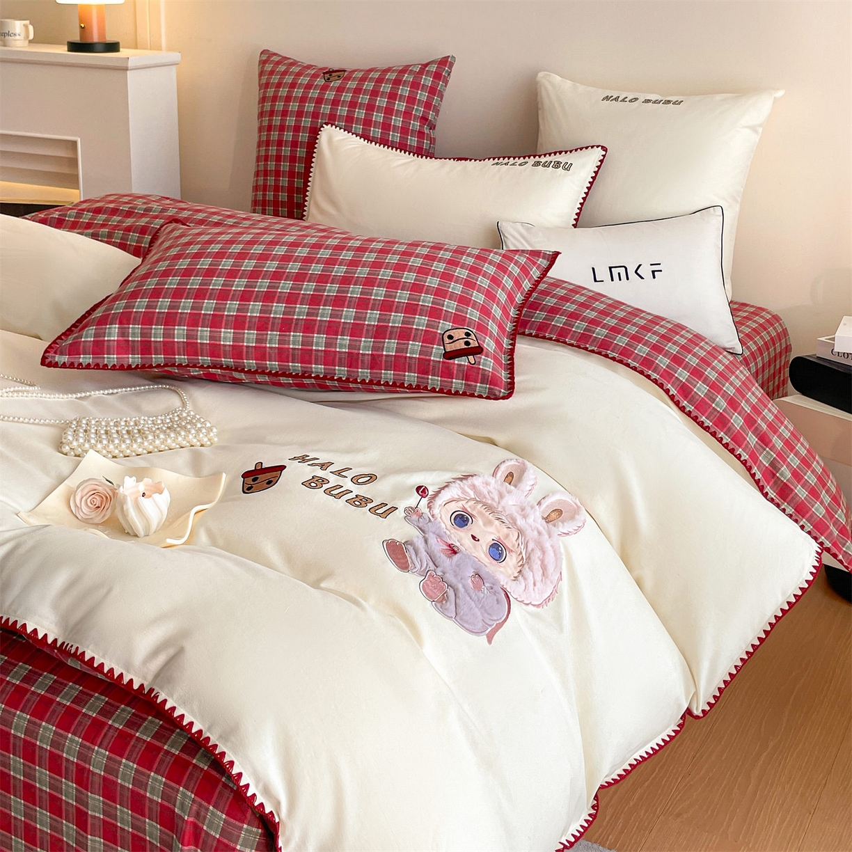 91家纺网 家纺一手货源 找家纺 蓝米卡夫 2025秋冬-A类全棉生态磨毛卡通绣花贝壳边系列（礼盒包装）【如需买家秀联系15996631948】 3号芝士白-奥汀蜜格