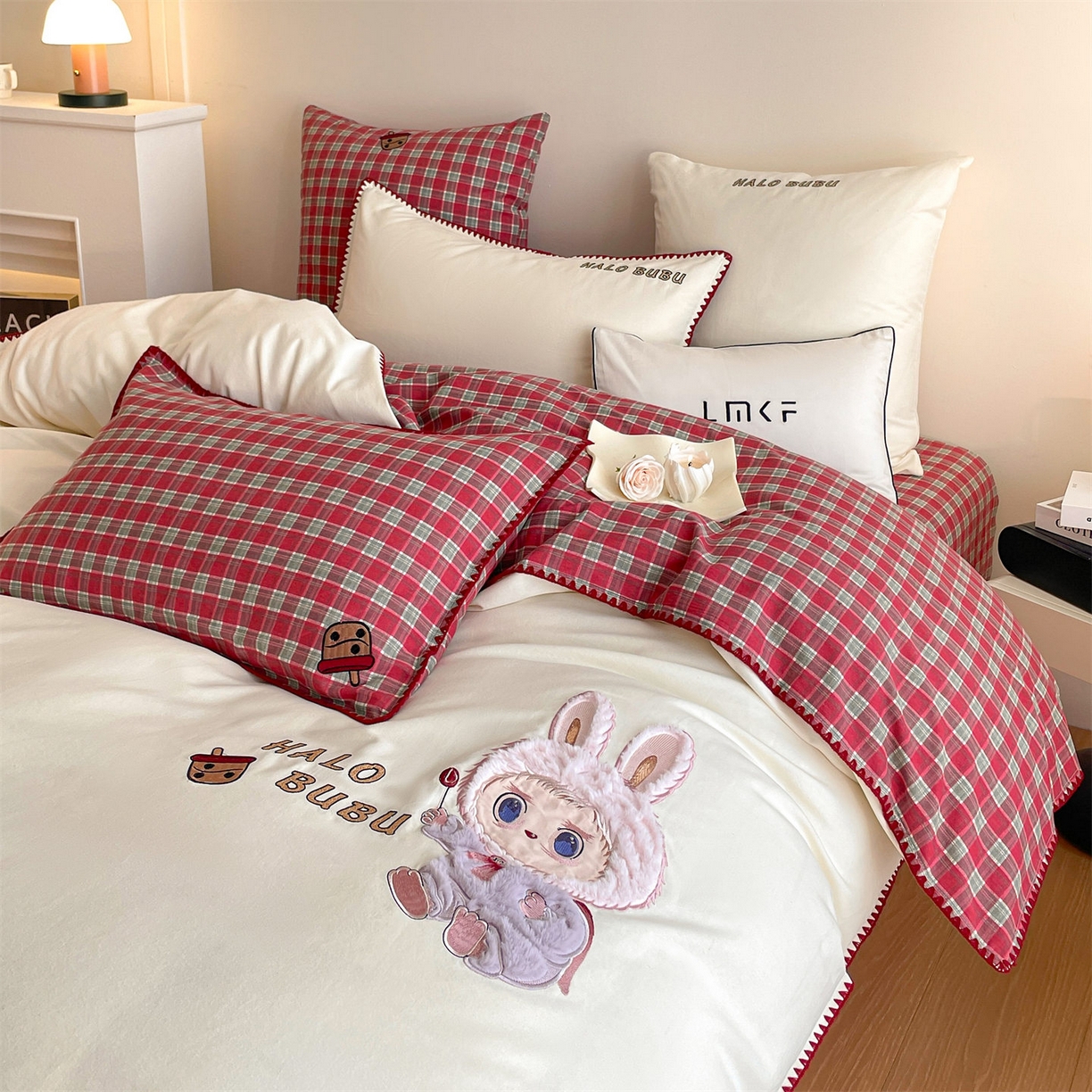 91家纺网 家纺一手货源 找家纺 蓝米卡夫 2025秋冬-A类全棉生态磨毛卡通绣花贝壳边系列（礼盒包装）【如需买家秀联系15996631948】 3号芝士白-奥汀蜜格