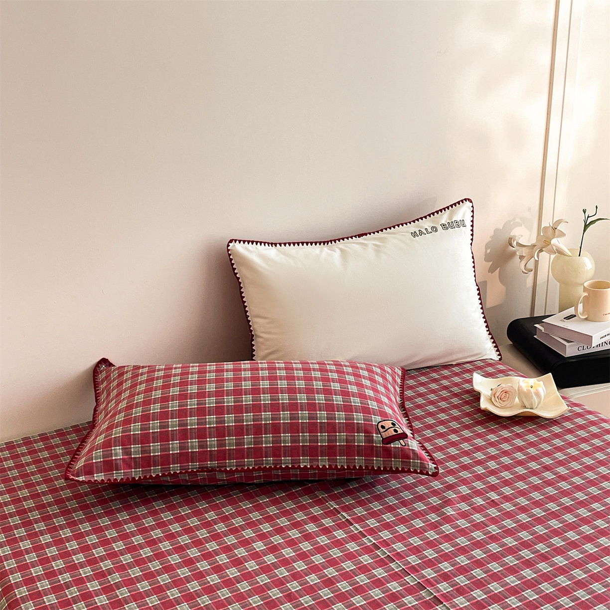 91家纺网 家纺一手货源 找家纺 蓝米卡夫 2025秋冬-A类全棉生态磨毛卡通绣花贝壳边系列（礼盒包装）【如需买家秀联系15996631948】 3号芝士白-奥汀蜜格