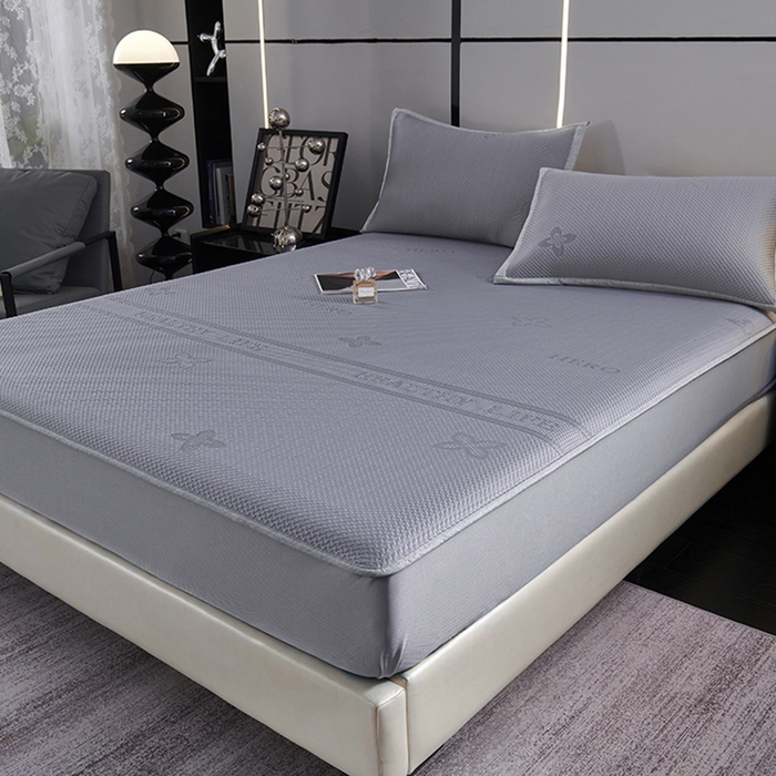 91家纺网 家纺一手货源 找家纺 梵克保罗 2025新款7A抗菌母婴级纯乙纶PE刺绣凉感丝豆豆席 床笠款 床笠款 四叶花-灰