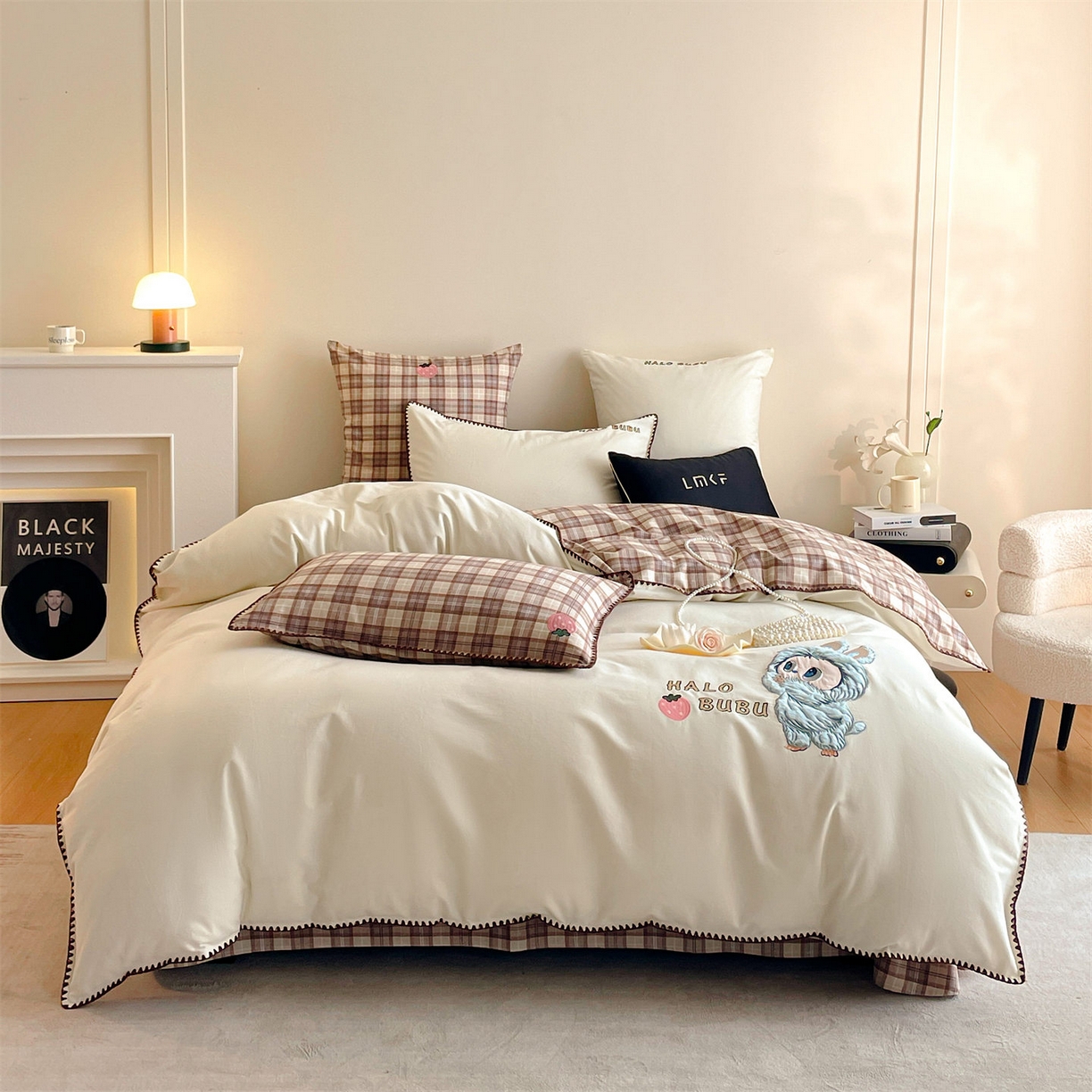 91家纺网 家纺一手货源 找家纺 蓝米卡夫 2025秋冬-A类全棉生态磨毛卡通绣花贝壳边系列（礼盒包装）【如需买家秀联系15996631948】 2号芝士白-童趣咖格