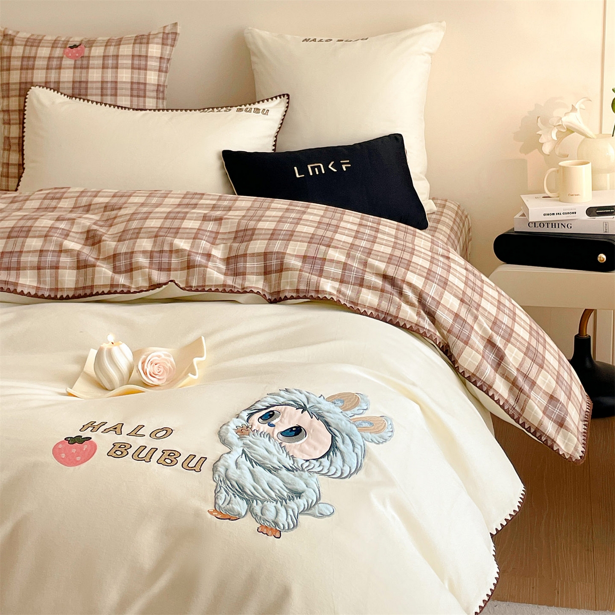 91家纺网 家纺一手货源 找家纺 蓝米卡夫 2025秋冬-A类全棉生态磨毛卡通绣花贝壳边系列（礼盒包装）【如需买家秀联系15996631948】 2号芝士白-童趣咖格