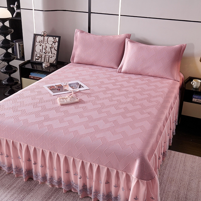 91家纺网 家纺一手货源 找家纺 梵克保罗 2025新款7A抗菌母婴级纯乙纶PE刺绣凉感丝豆豆席床单款 斜条纹-粉