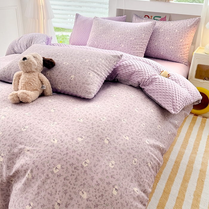 91家纺网 家纺一手货源 找家纺 宜家坊 2025新款学生季全棉高克重豆豆绒三四件套加厚保暖婴儿绒牛奶绒单被套单人双人被套加大号棉加绒三四件套 紫色兔几