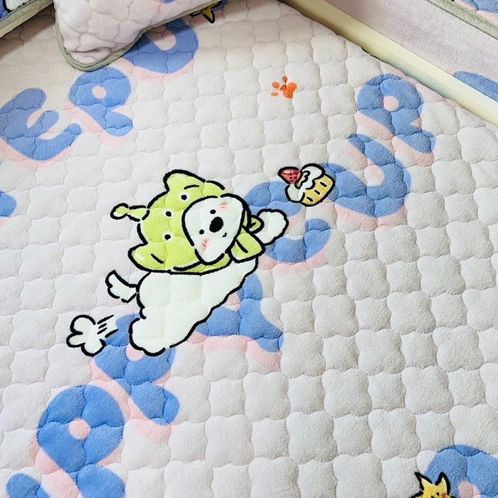 91家纺网 家纺一手货源 找家纺 小虾米 2025新款加厚牛奶绒夹棉床笠单床笠床笠单件 奇趣乐园