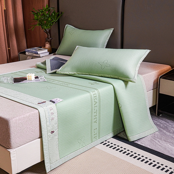 91家纺网 家纺一手货源 找家纺 梵克保罗 2025新款7A抗菌母婴级纯乙纶PE刺绣凉感丝豆豆席 四叶花-绿