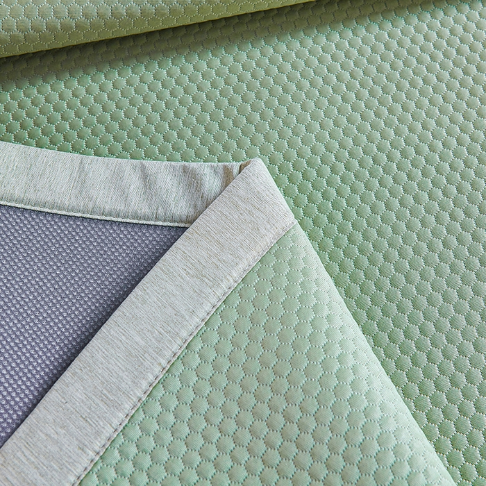 91家纺网 家纺一手货源 找家纺 梵克保罗 2025新款7A抗菌母婴级纯乙纶PE刺绣凉感丝豆豆席 蝴蝶结-绿