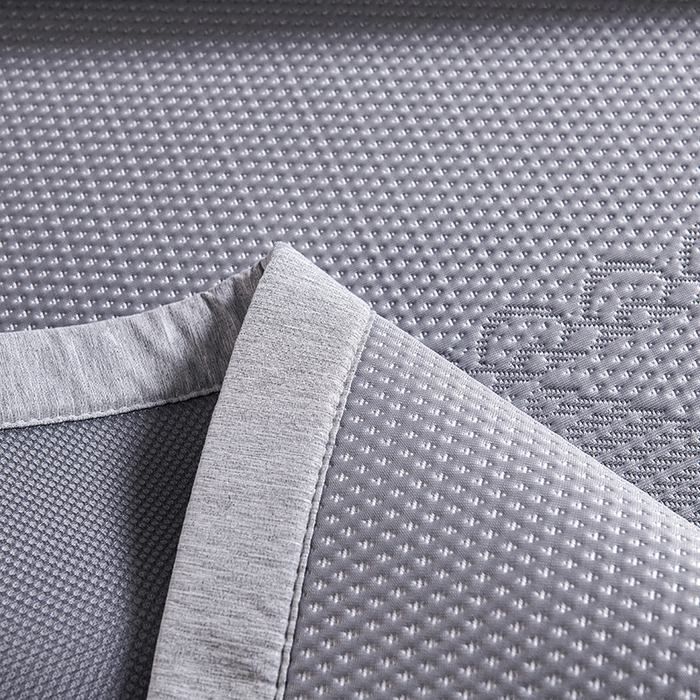 91家纺网 家纺一手货源 找家纺 梵克保罗 2025新款7A抗菌母婴级纯乙纶PE刺绣凉感丝豆豆席 叶子-灰