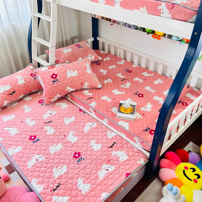 91家纺网 家纺一手货源 找家纺 小虾米 2025新款加厚牛奶绒夹棉床笠单床笠床笠单件 欢乐兔