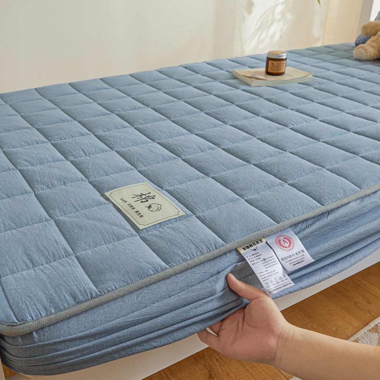 91家纺网 家纺一手货源 找家纺 鑫钰 2025新款A类新疆棉花床笠学生宿舍专用90*190-棉格系列 棉格-宾利蓝