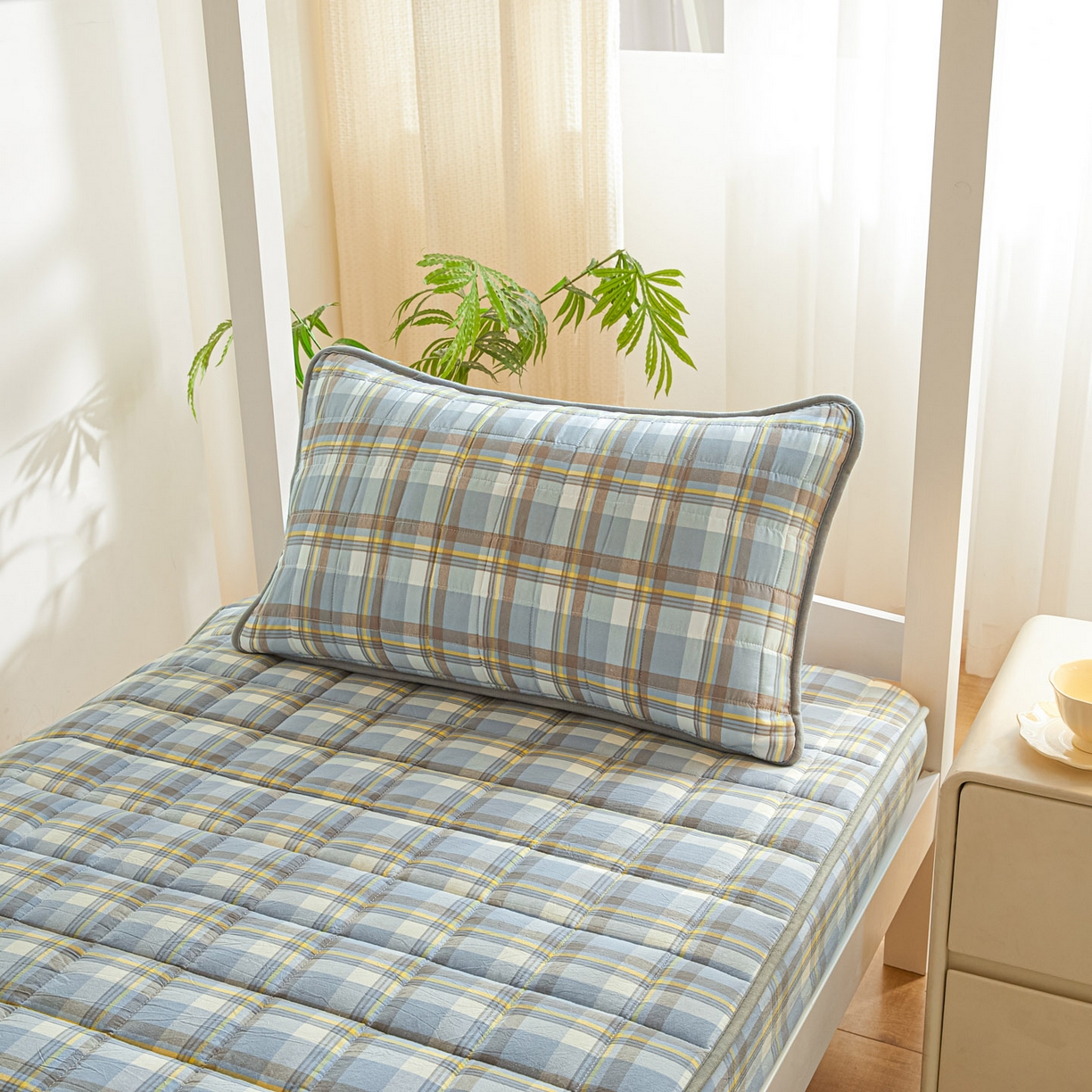 91家纺网 家纺一手货源 找家纺 鑫钰 2025新款A类新疆棉花床笠学生宿舍专用90*190-棉格系列 棉格-简希蓝