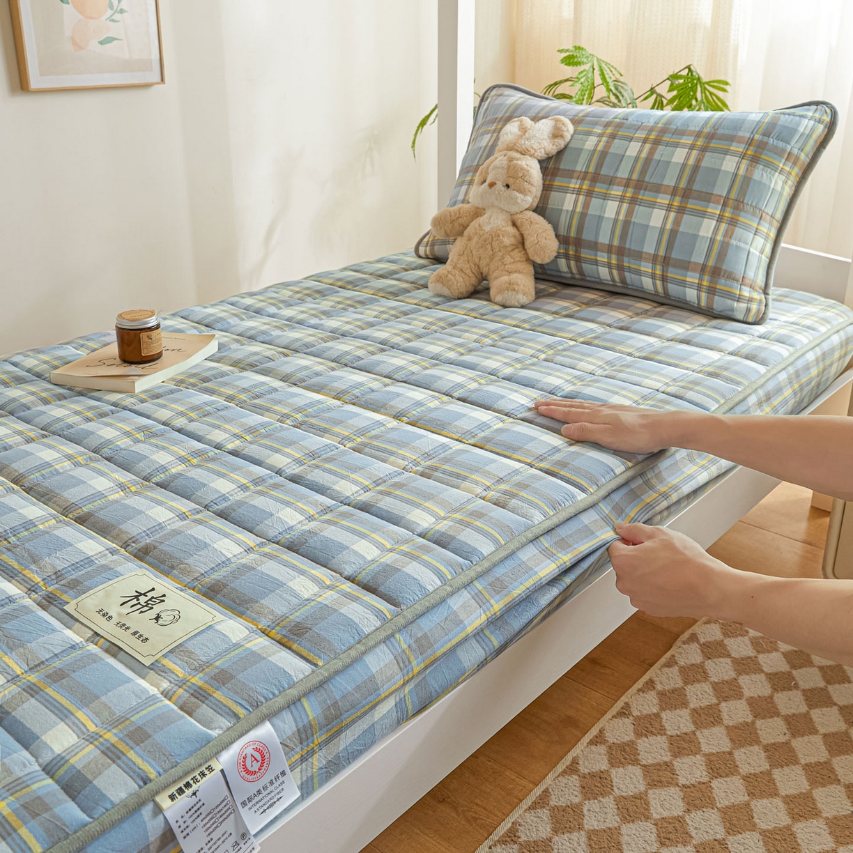 91家纺网 家纺一手货源 找家纺 鑫钰 2025新款A类新疆棉花床笠学生宿舍专用90*190-棉格系列 棉格-简希蓝