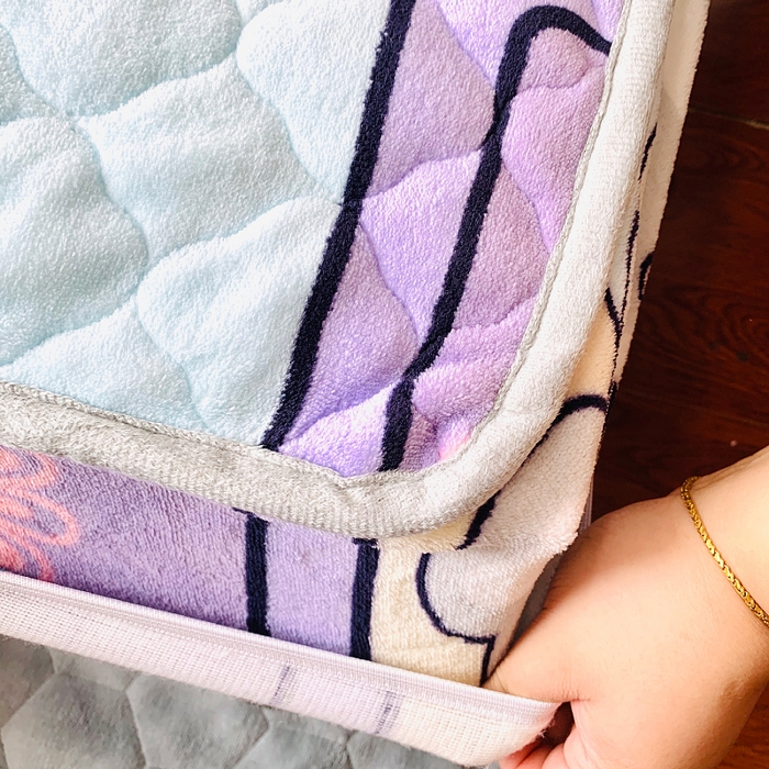 91家纺网 家纺一手货源 找家纺 小虾米 2025新款加厚牛奶绒夹棉床笠单床笠床笠单件 皇冠熊