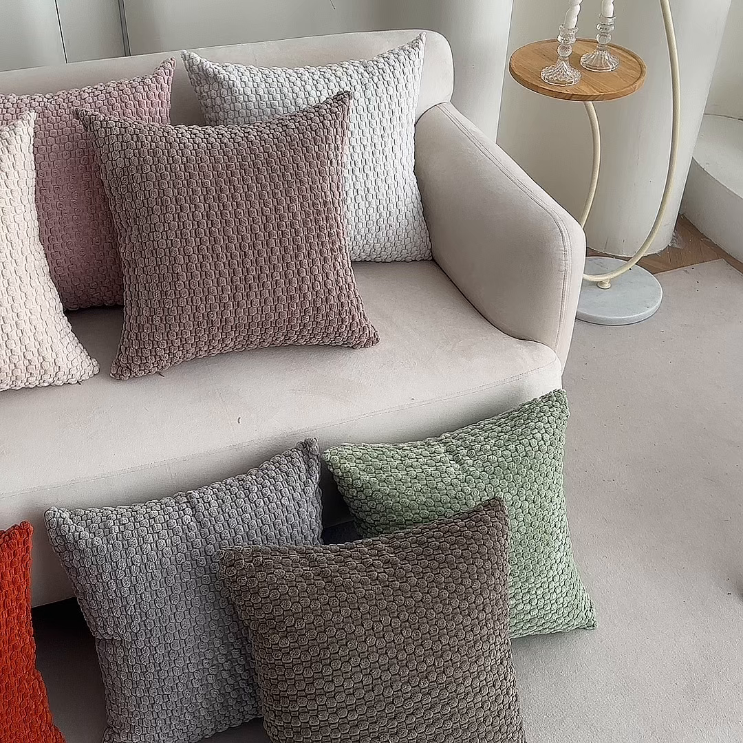 91家纺网 家纺一手货源 找家纺 （总）新奇异 2025新款简约单/双面灯芯绒抱枕玉米粒系列