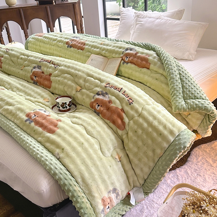 91家纺网 家纺一手货源 找家纺 （总）宜家坊 2025新款直播热款A+兔兔绒豆豆被三层夹棉加厚毛毯毯子牛奶绒冬被泡泡兔毛绒保暖被子被芯