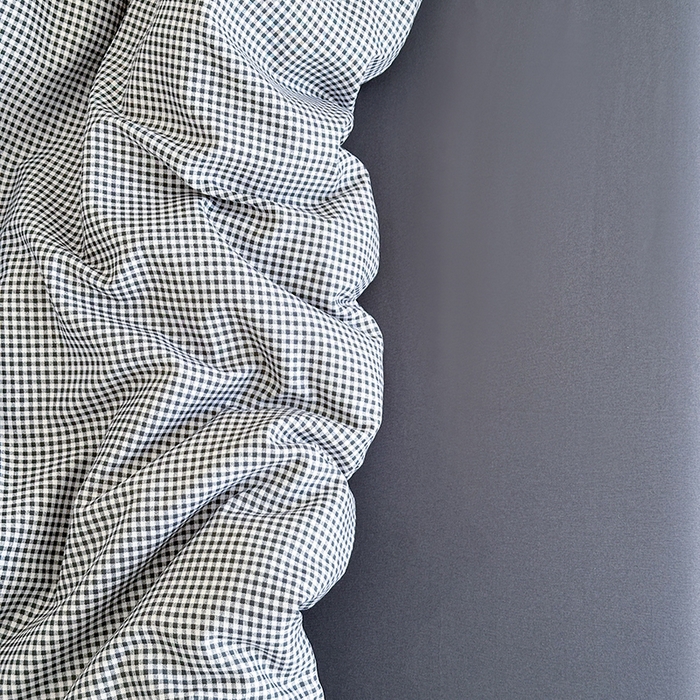 91家纺网 家纺一手货源 找家纺 梵克保罗 2025新款ins风亲肤卡通条格印花水洗棉系列四件套-风格一 日系高级灰格