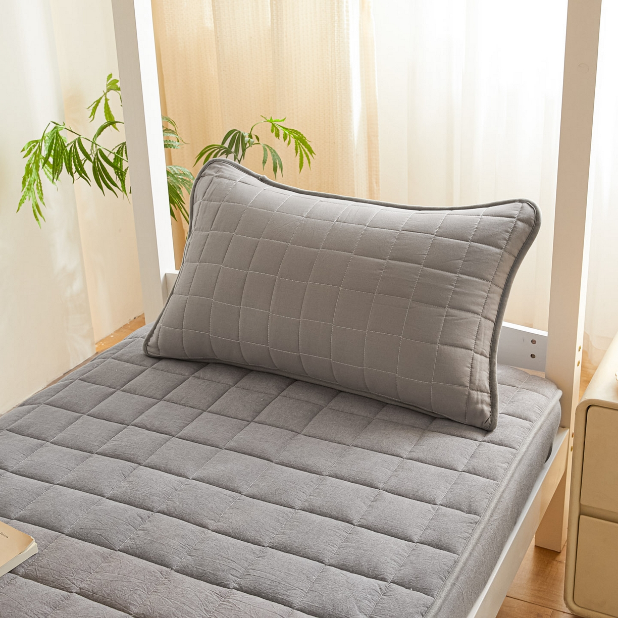 91家纺网 家纺一手货源 找家纺 鑫钰 2025新款A类新疆棉花床笠学生宿舍专用90*190-棉格系列 棉格-绅士灰