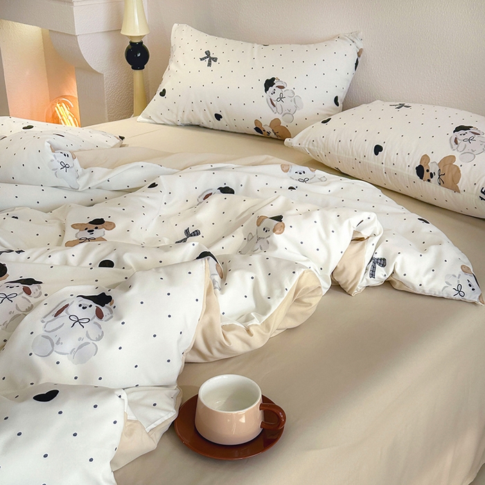 91家纺网 家纺一手货源 找家纺 梵克保罗 2025新款ins风亲肤卡通条格印花水洗棉系列四件套-风格一 小熊派对