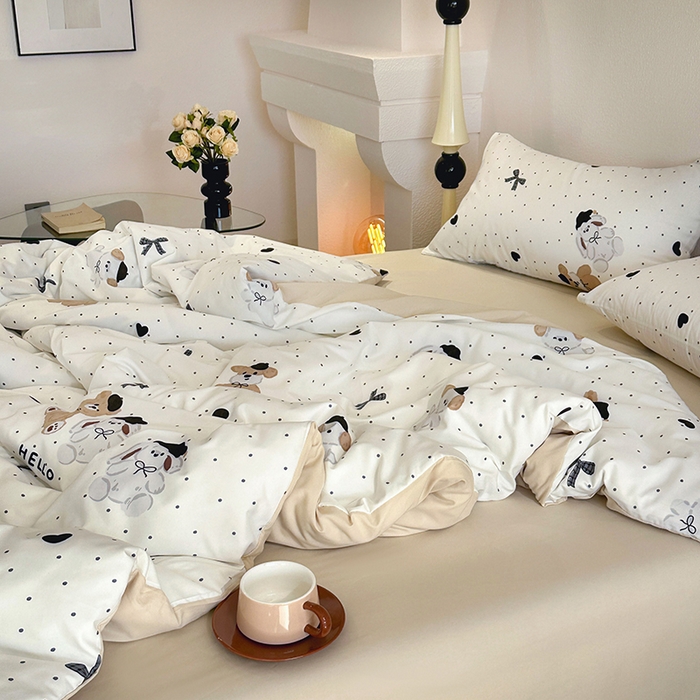 91家纺网 家纺一手货源 找家纺 梵克保罗 2025新款ins风亲肤卡通条格印花水洗棉系列四件套-风格一 小熊派对