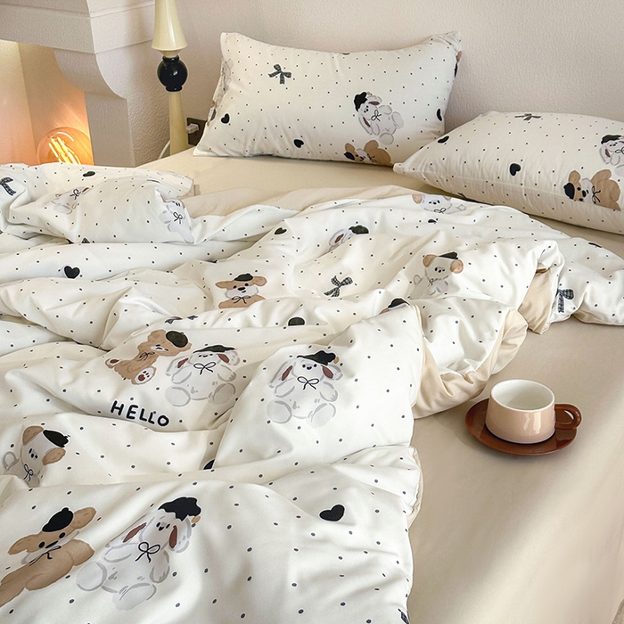 91家纺网 家纺一手货源 找家纺 梵克保罗 2025新款ins风亲肤卡通条格印花水洗棉系列四件套-风格一 小熊派对