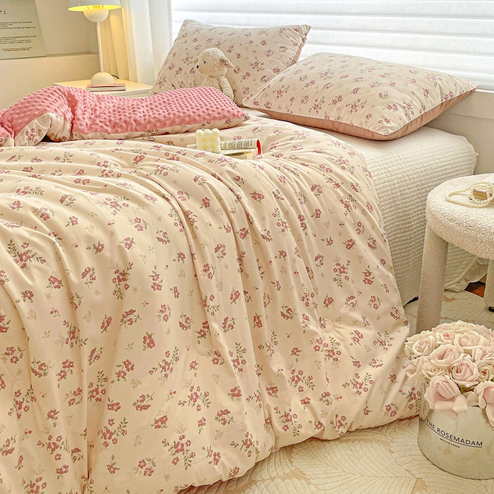 91家纺网 家纺一手货源 找家纺 宜家坊 2025新款A类云感软绵绵被子豆豆绒加厚冬被被芯春秋豆豆被 爱玲说- 红