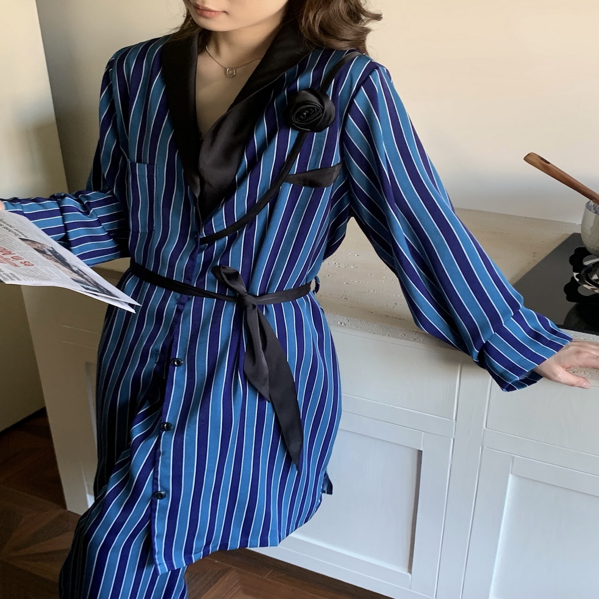 91家纺网 家纺一手货源 找家纺 妍景家居生活馆 2025新款韩系25110-复古拼色条纹冰丝三件套 蓝色