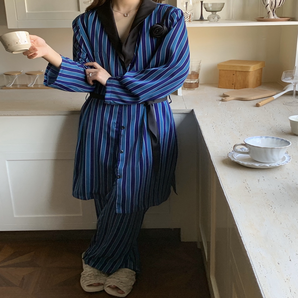 91家纺网 家纺一手货源 找家纺 妍景家居生活馆 2025新款韩系25110-复古拼色条纹冰丝三件套 蓝色