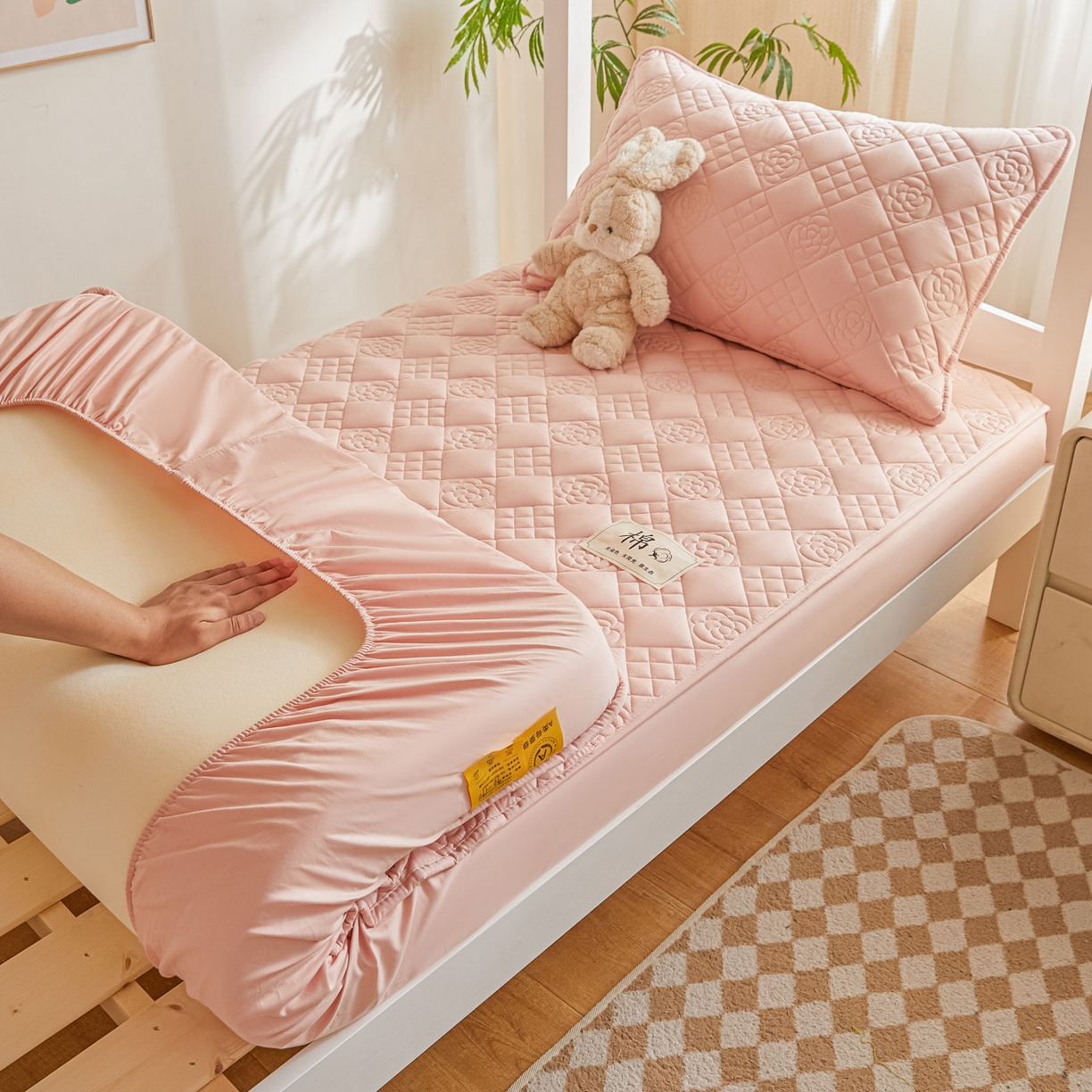 91家纺网 家纺一手货源 找家纺 鑫钰 2025新款学生开学季宿舍专用新疆棉花床垫薄款 棉格-经典白