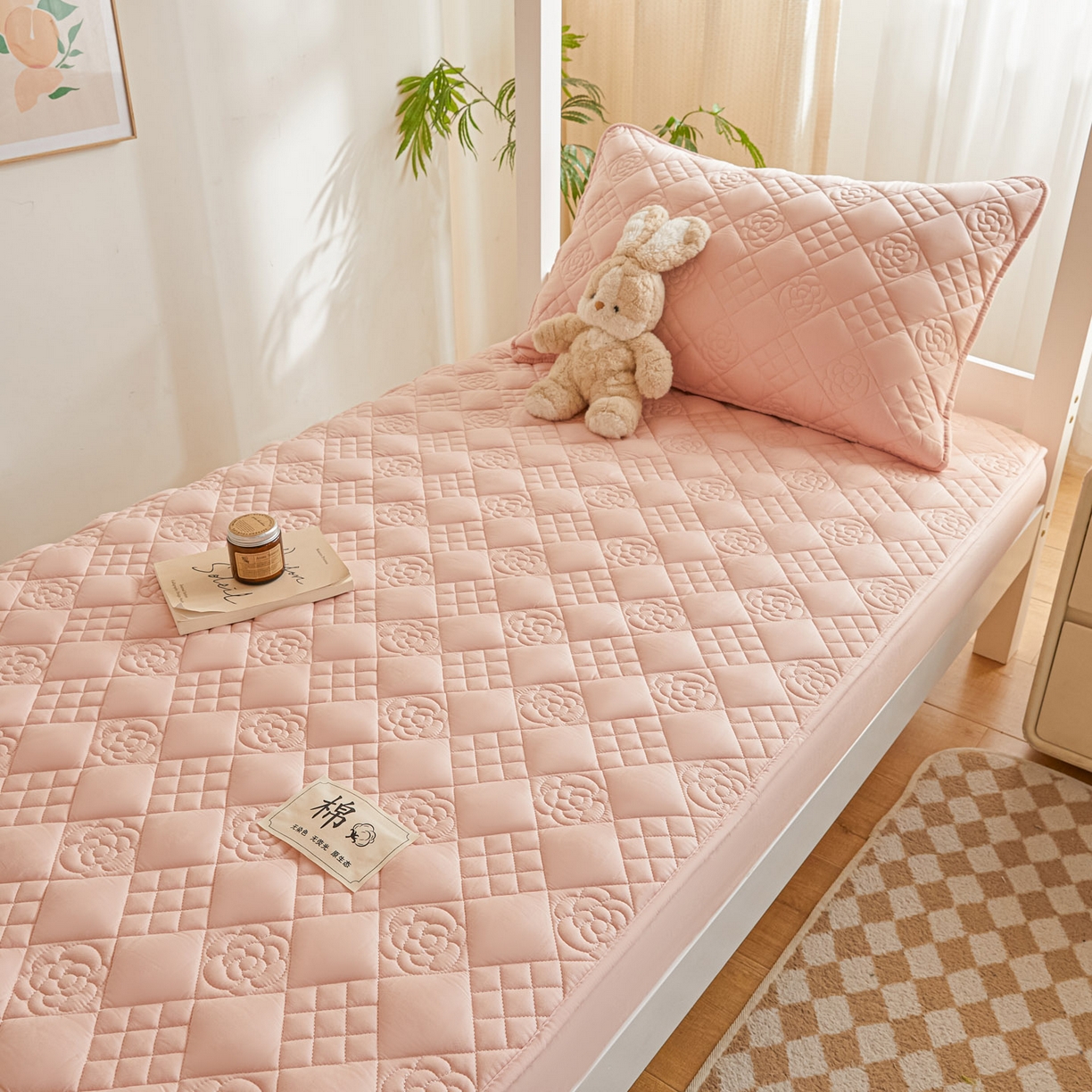 91家纺网 家纺一手货源 找家纺 鑫钰 2025新款A类纯棉夹棉床笠学生宿舍专用90x190-80x190-花漾山茶格 花漾山茶格-粉