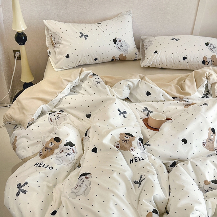 91家纺网 家纺一手货源 找家纺 梵克保罗 2025新款ins风亲肤卡通条格印花水洗棉系列四件套-风格二 小熊派对