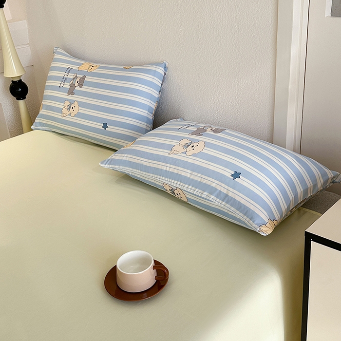 91家纺网 家纺一手货源 找家纺 梵克保罗 2025新款ins风亲肤卡通条格印花水洗棉系列四件套-风格二 可爱狗